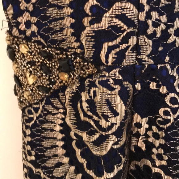 Dress - Picture 9 of 10